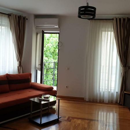 Star Apart Râmnicu Vâlcea Esterno foto