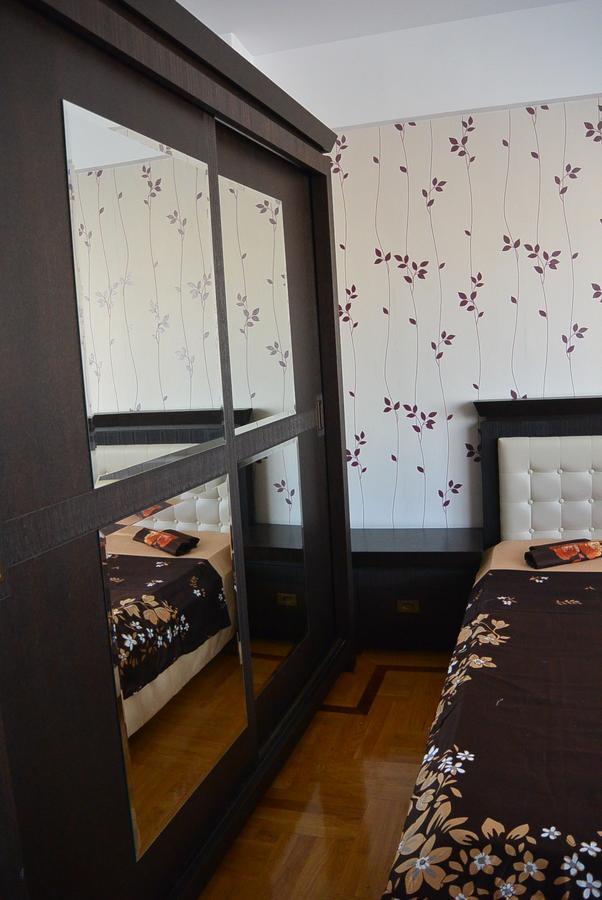 Star Apart Râmnicu Vâlcea Esterno foto