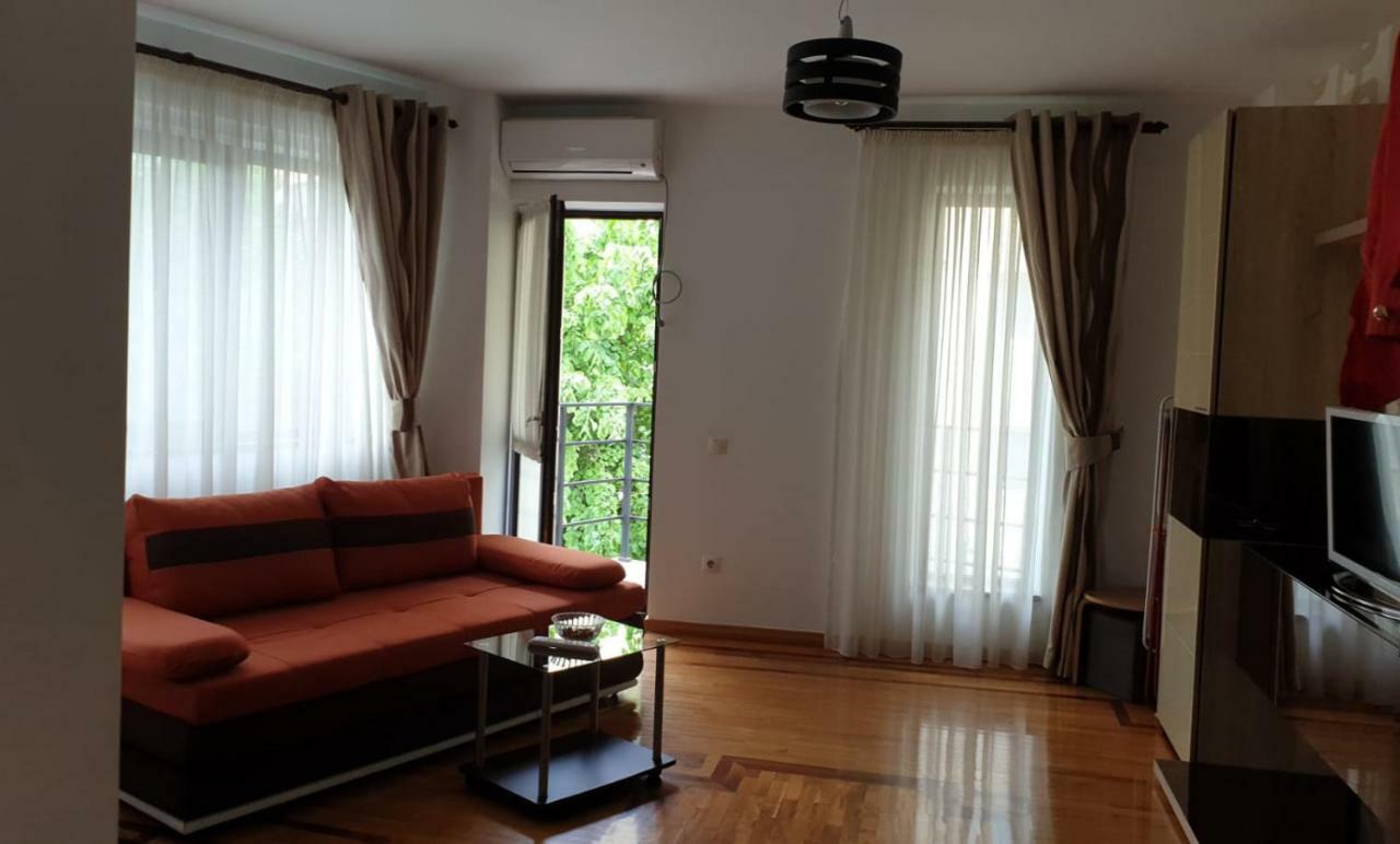 Star Apart Râmnicu Vâlcea Esterno foto